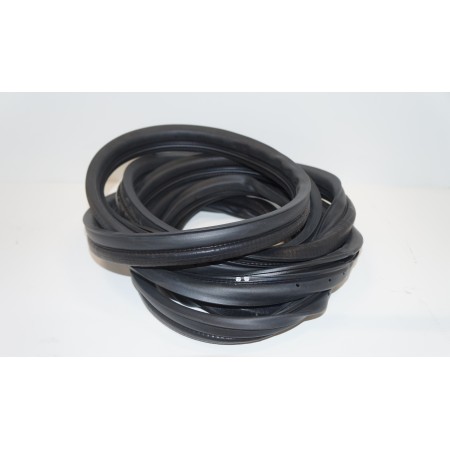 WEATHERSTRIP (LH,DOOR) KUBOTA 3D90070680