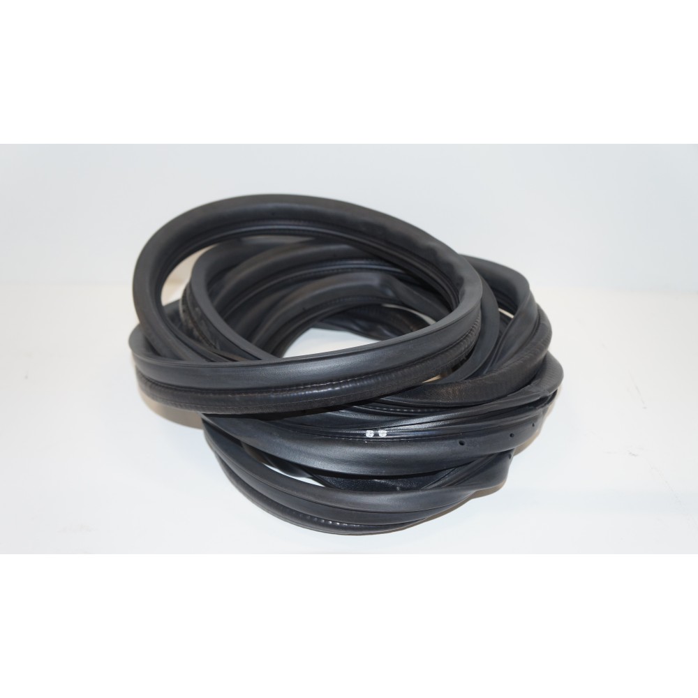 WEATHERSTRIP (LH,DOOR) KUBOTA 3D90070680